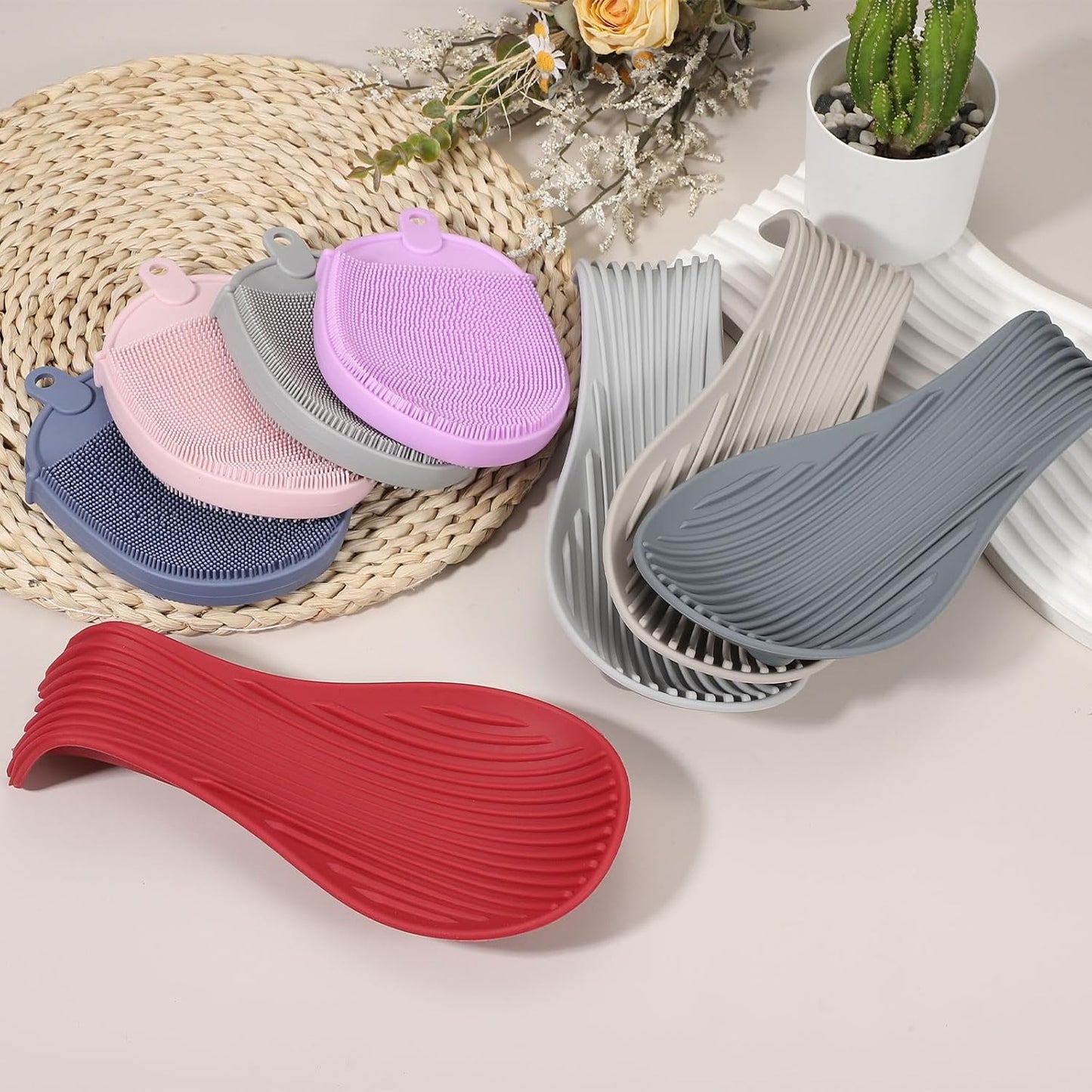 uxcell 1 Set Silicone Spoon Rest for Stove Top, Silicone Spoon Holder for Cooking Spatula, Ladle, Brush Red/Pink